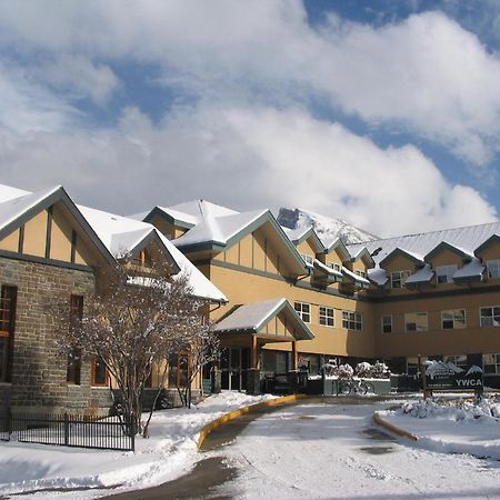 Ywca Banff Hotel Екстер'єр фото